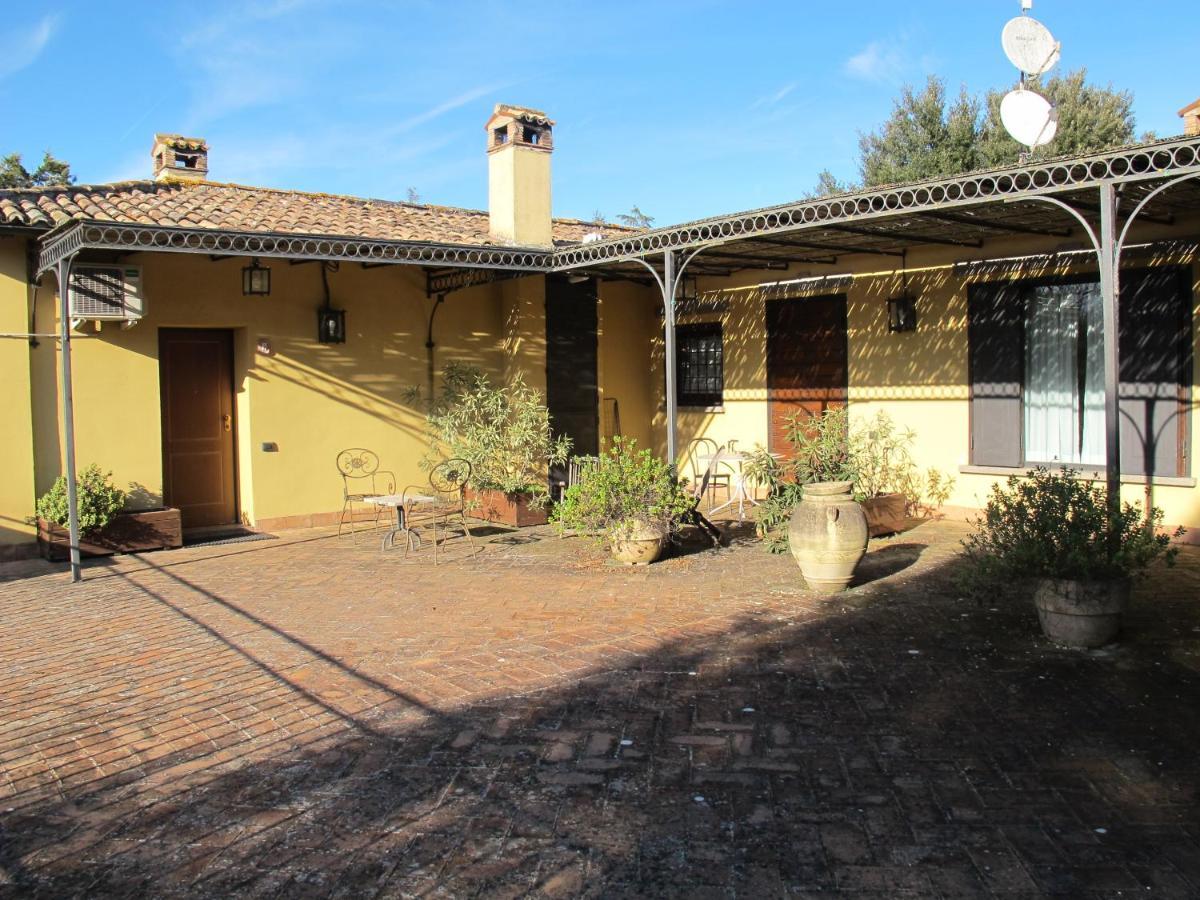 Agriturismo Scuderie Della Contea Sutri Exterior photo
